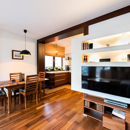 Bemowo Green Wood Apartment Varsovia Exterior foto