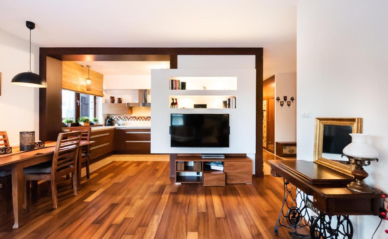 Bemowo Green Wood Apartment Varsovia Exterior foto